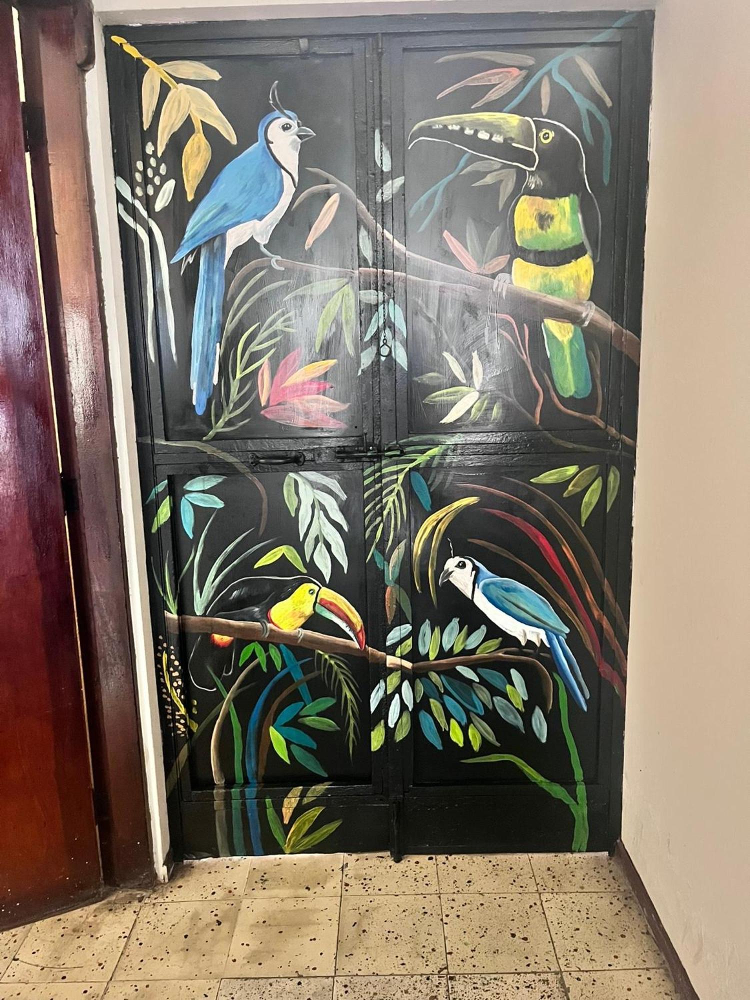 Casa Gabriela Mistral , El Salvador *