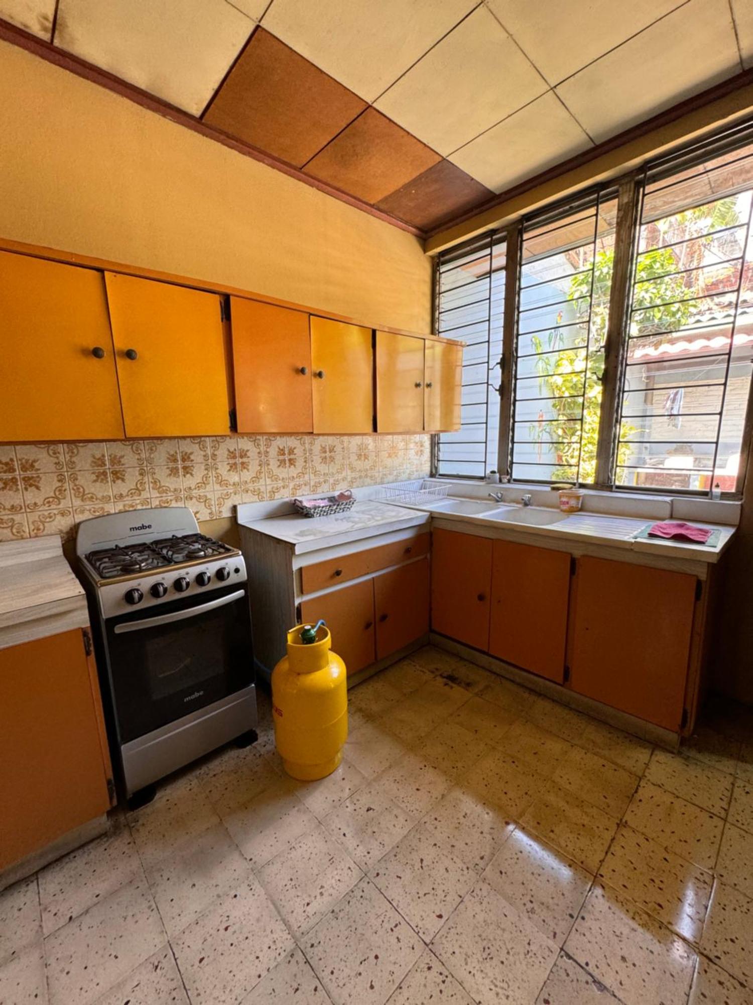 Casa Gabriela Mistral , El Salvador Villa *